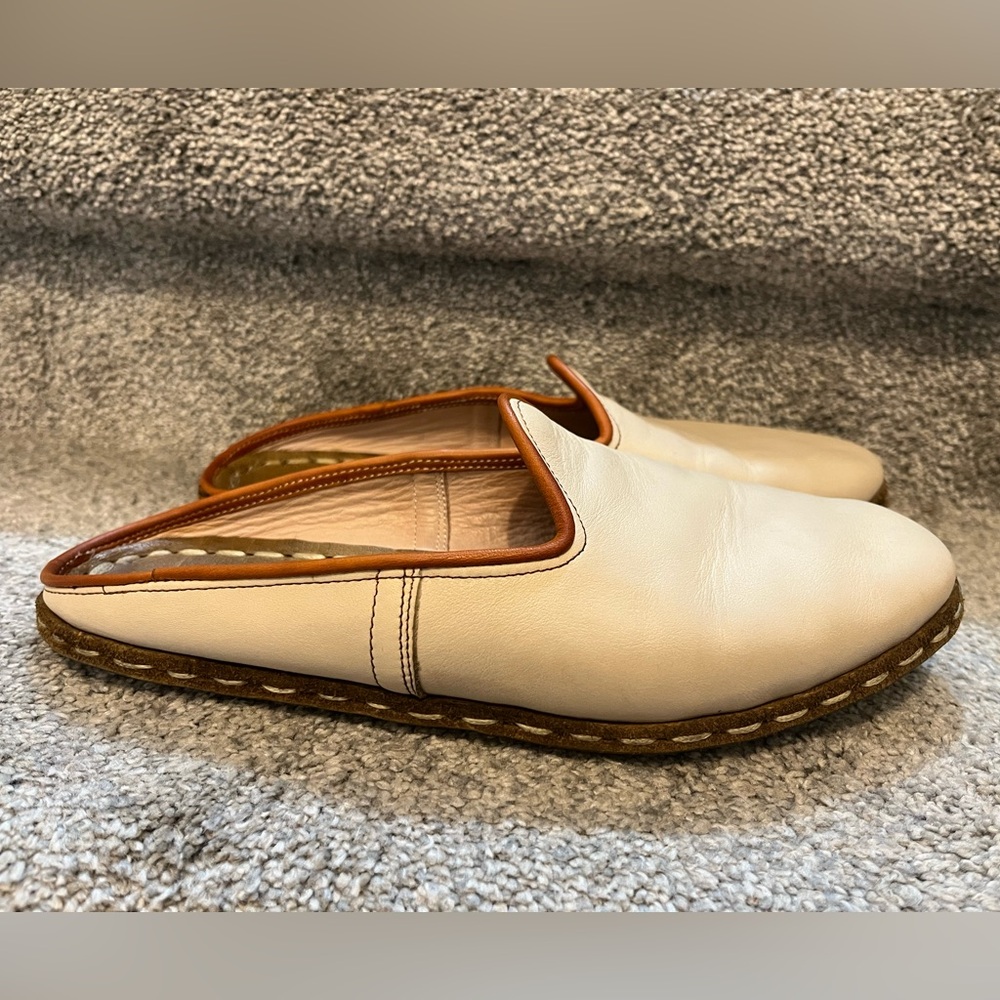 Genuine leather slippers